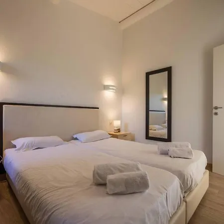 4* Piscine Et A Pied Apartamento