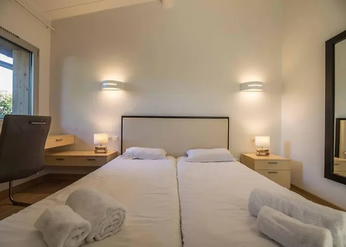 4* Piscine Et A Pied Porto-Vecchio (Corsica)